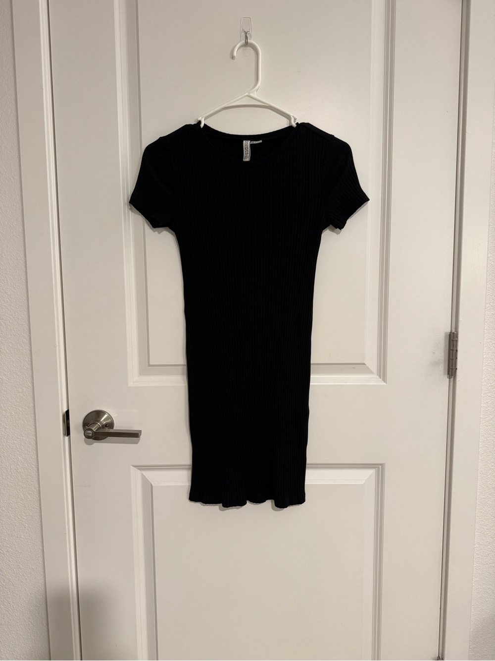 Classic Black Ribbed Short-Sleeve Dress